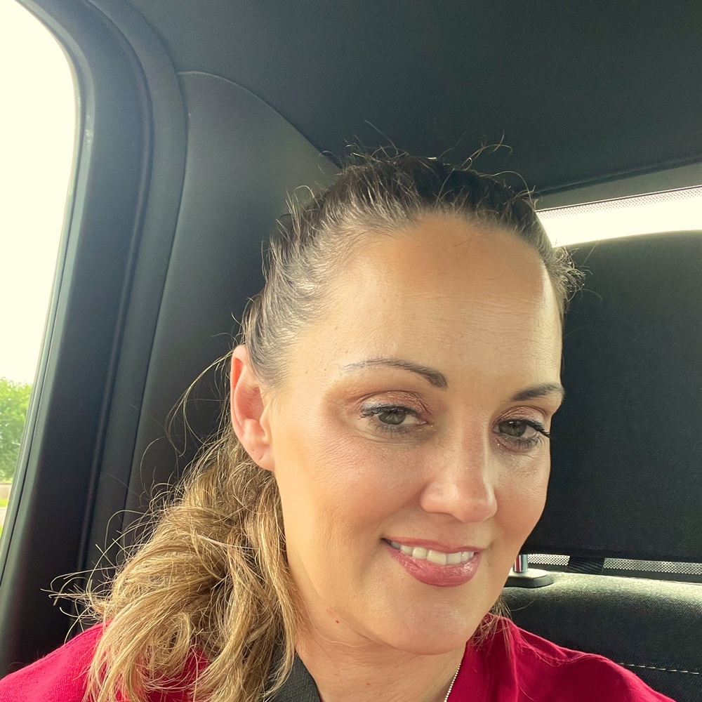 Meet your Posher, Jennifer